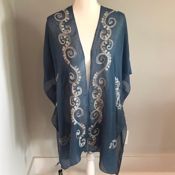 Last 1! ๐ฅHP!!๐ฅ Blue with Silver/Blue Kimono - Picture 4 of 8